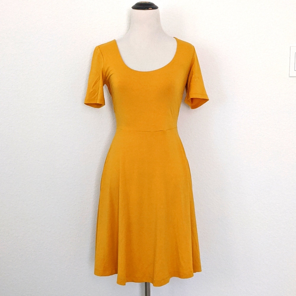 ON Mustard Dress XSMALL - Picture 3 of 8